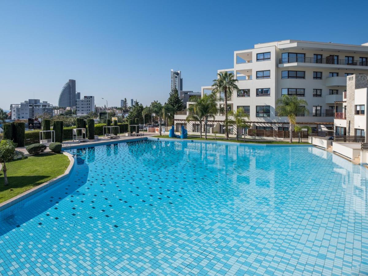 Sanders Aqua Park Resort - Precious 3-Bedroom Holiday Home With Shared Pool Limassol Exterior foto